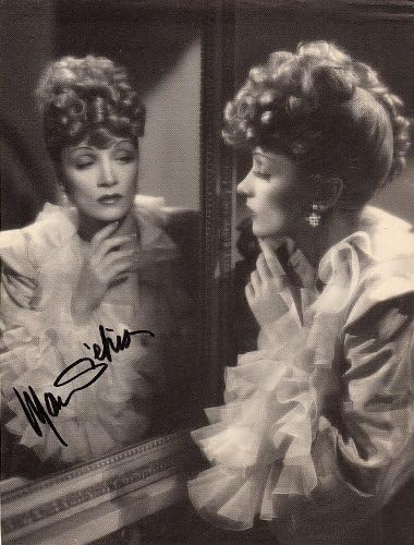Marlene Dietrich a semnat 8.5x10 Foto de librărie semnată 8x10 Fotografie