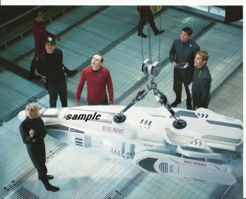Star Trek în Darkness Kirk Bones și Scotty lângă Torpedo 8 x 10 Foto